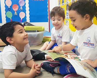 Crianças em leitura - Educação Infantil Uniepre